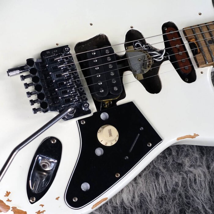 EVH Frankenstein Relic Series Maple Fingerboard White - Image 5