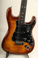 Fender Limited Edition American Ultra Stratocaster Ebony Tiger Eye - Image 5