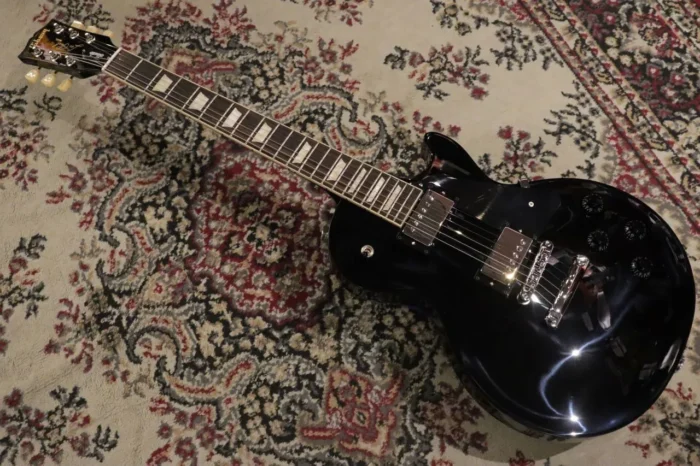 Gibson Les Paul Studio (Ebony Black) - Image 3