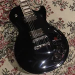 Gibson Les Paul Studio (Ebony Black)