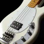 MUSIC MAN Retro '70s StingRay Bass MM SR4 (White) - Image 10