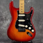 Fender American Ultra Luxe Stratocaster with Maple FB (Plasma Red Burst)